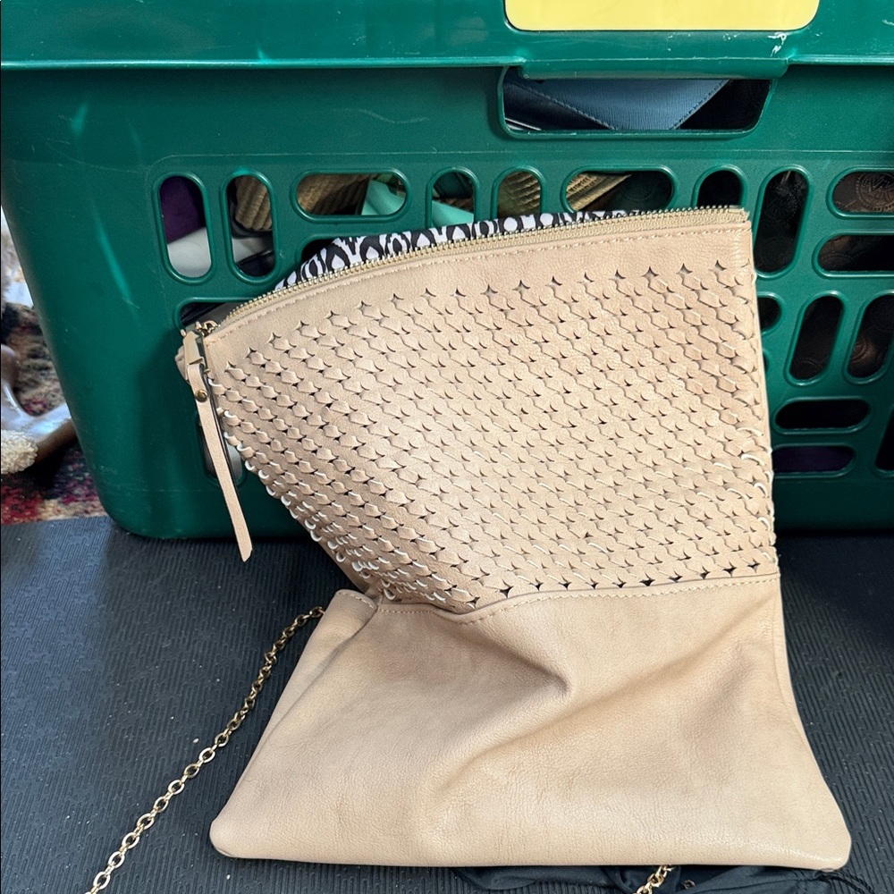 Elegant Tan Woven Women's Bag